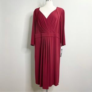 TAHARI ARTHUR S. LEVINE 3/4 Sleeve Ruched Sheath Dress